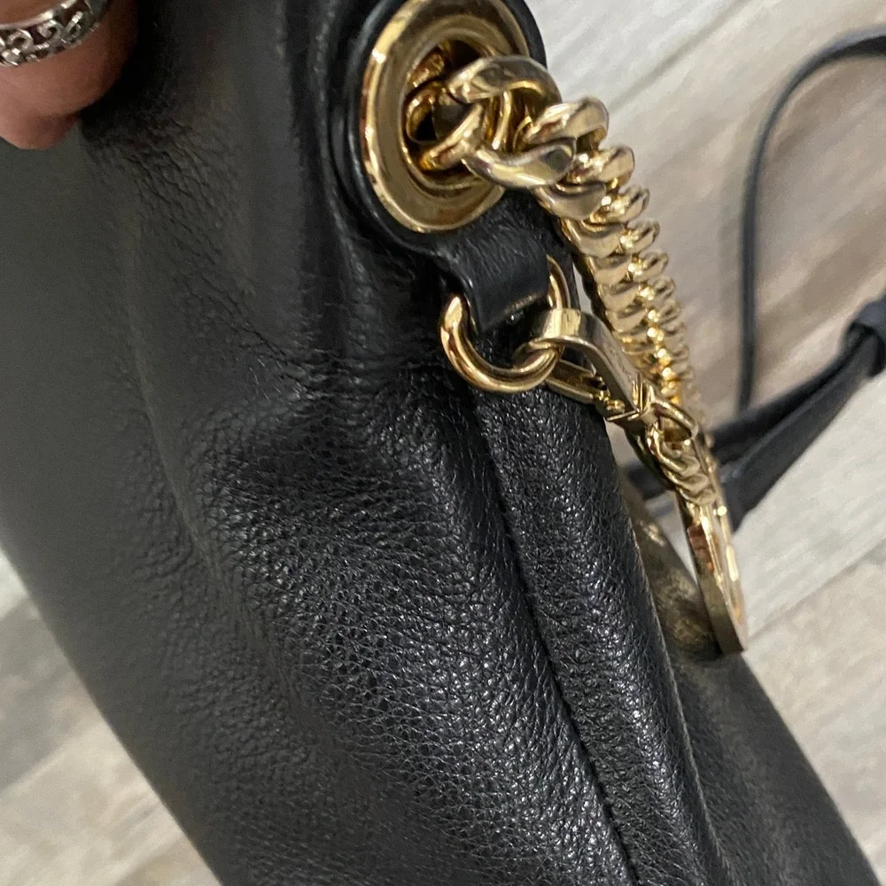 Leather Michael Kors Black Crossbody Bag with Gold Chain - Picture 7 of 16